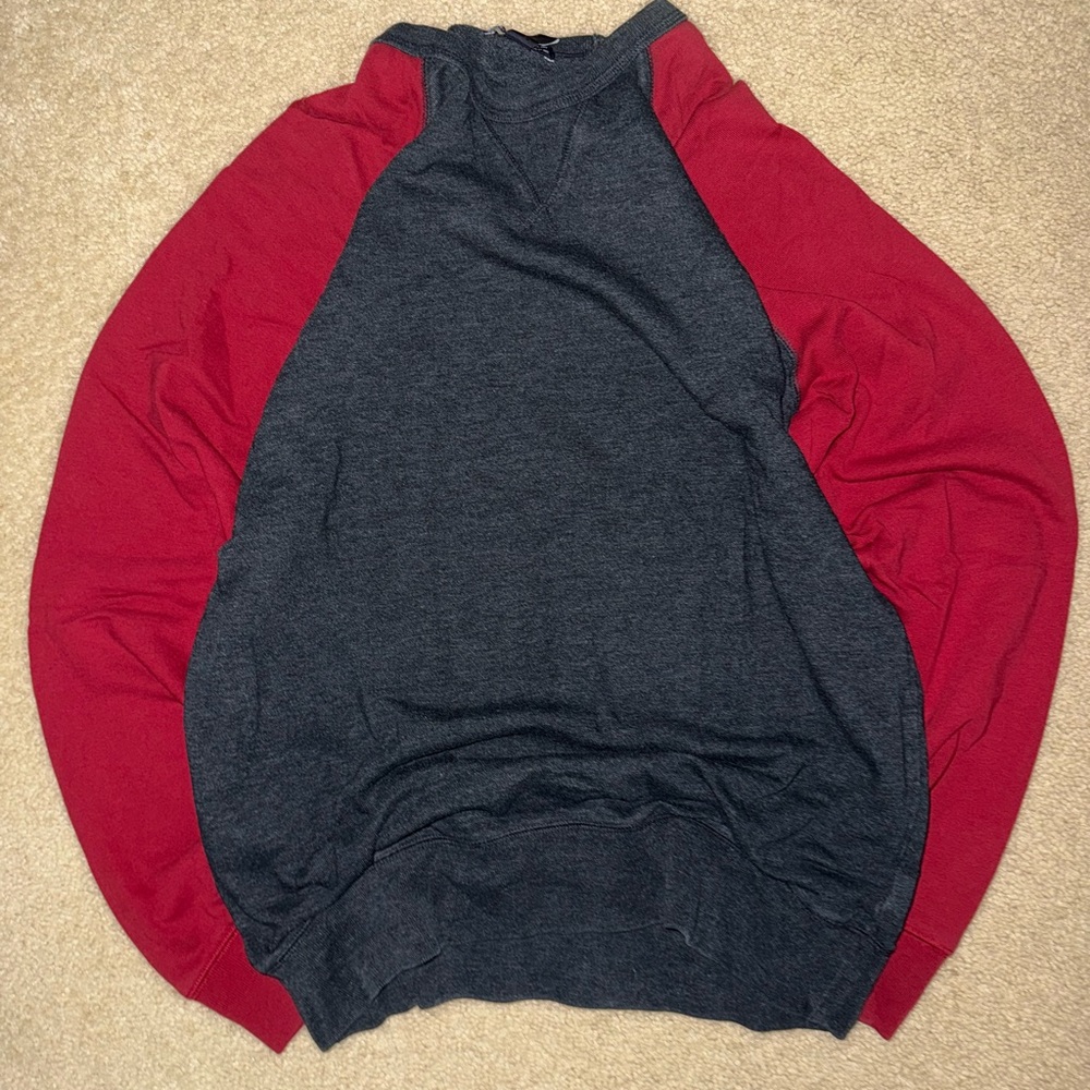 GAP sweater